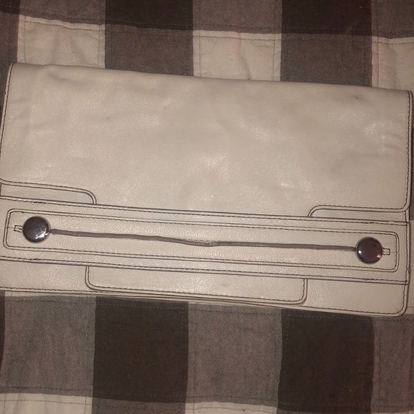 Gorgeous Leather Clutch, New condition!! - Picture 3 of 7